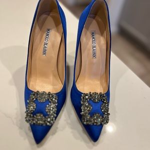 Manolo Blahnik Hangisi